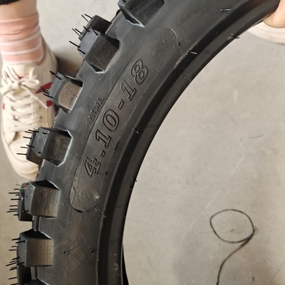 Great Performance Motorcycle Tyre 4.10-18 at Qingdao Port with 20000 KM Work Life
