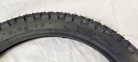 Tire Casing Motorcycle Tyre and Inner Tube 225-18 250-18 275-18 300-18 for Performance