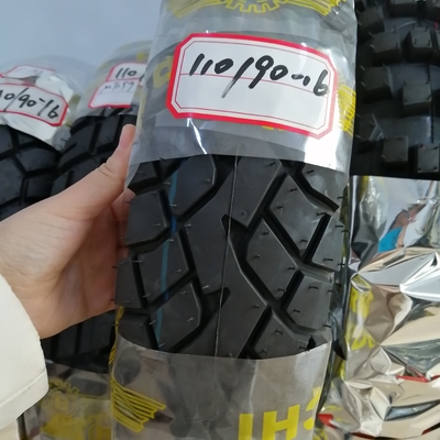 16 Inch 110/90-16 Tubeless Motorcycle Tires at Qingdao Port with Air Pressure 280kpa