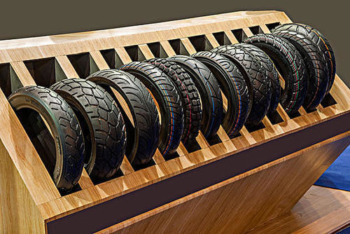 3.00-17 Motorcycle Tire with 20000 KM Life Span and 5000 pcs/day Production Capacity