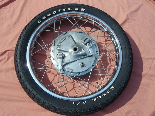 130/90-15 Moto Tubeless Motorcycle Tires Tyres Made of Natural Rubber Nylon Steel
