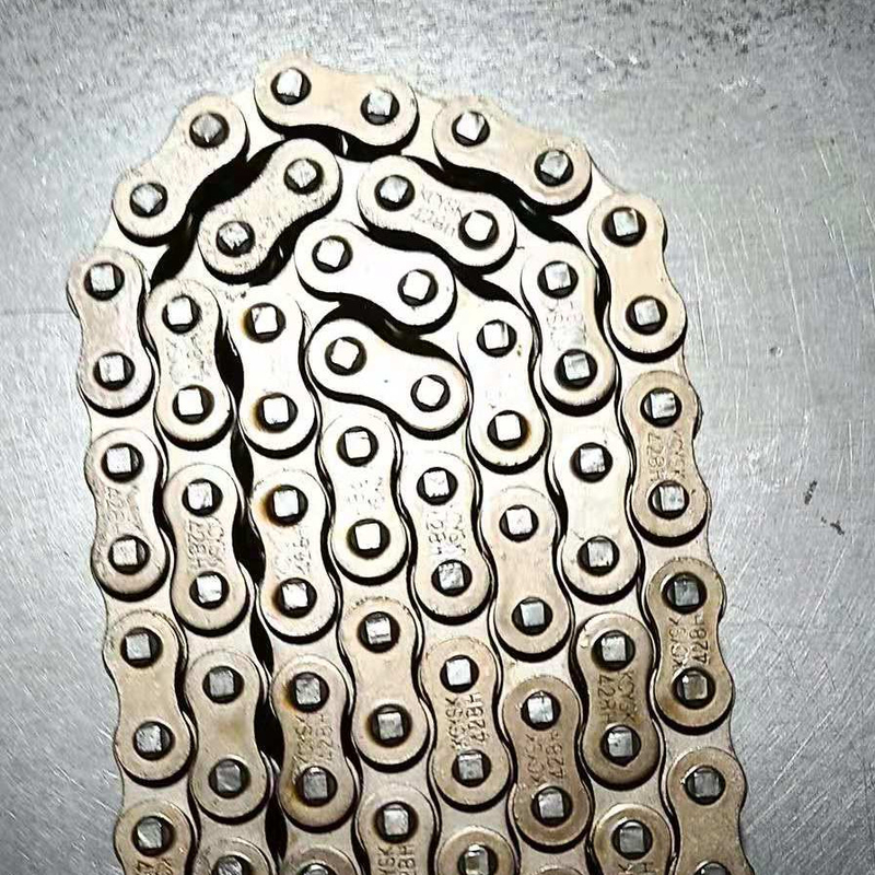 428-112L BAJAJ Motorcycle Spare Parts Chain with Black Finish 112L Piece Included