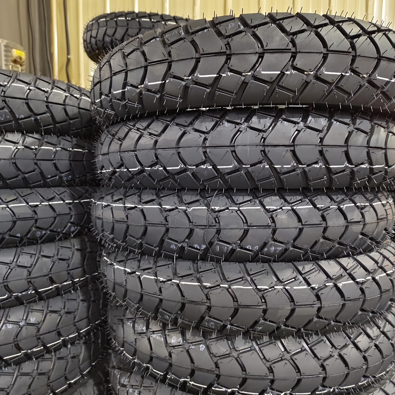 Nature Rubber Steel Nylon Motorcycle Tyre 110/90-17 Tubeless Tires 6pr/8pr Ply Rating