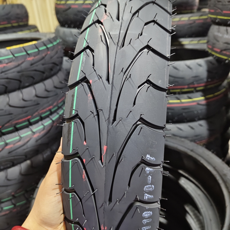 Top-Notch 110/70-17 Motorcycle Tires for Repairing or Replacing Needs