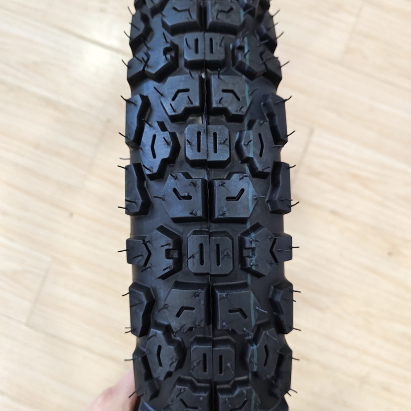Raw Material Nature Rubber Steel Nylon Motorcycle Tubeless Tire 90/90-18 at Direct