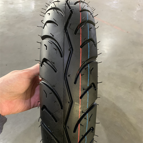 20000 KM Work Life Motorcycle Tire 100 90 10 with Design and Durable Material