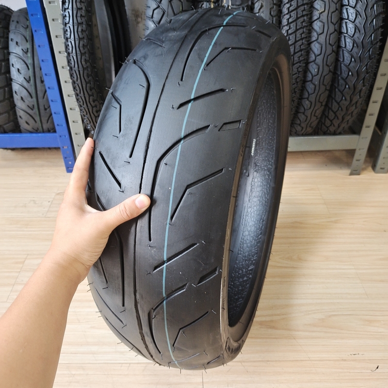 6PR/8PR Ply Rating Nature Rubber Steel Nylon Material Motorcycle Tire Tyre 180/55-17