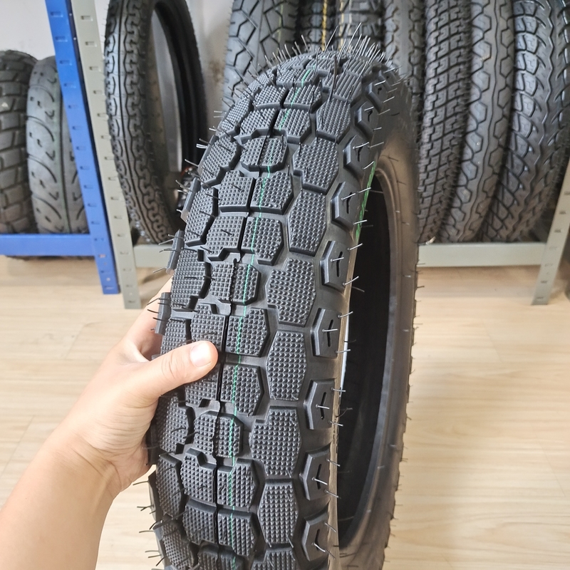 Wear-Resistant Motorcycle Tires 130/90-15 with Nature Rubber Steel Nylon Raw Material