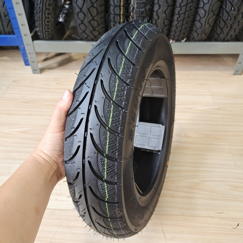 High Rubber Content 3.50-10 TL Motorcycle Tyre for Scooter Direct Produced