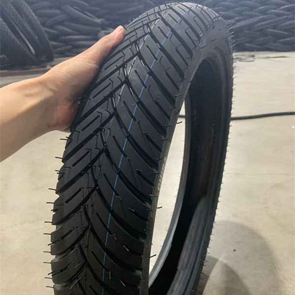 5000 pcs Per Day Production Capacity Motorcycle Tires Tubeless 110/80-18