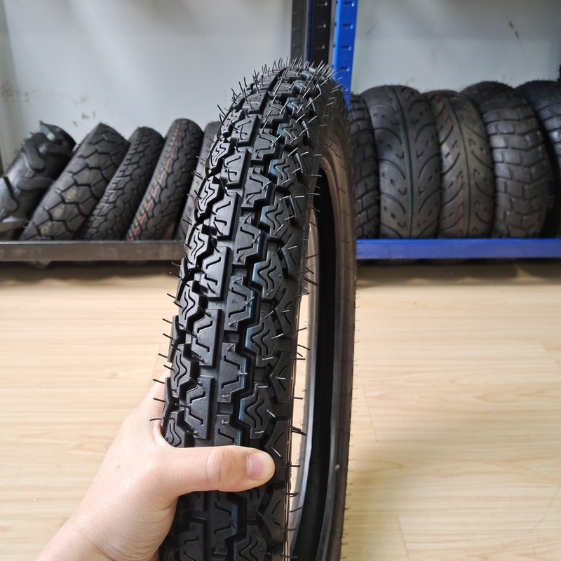 110/70-17 Motorcycle Tire for South America and Middle East Market
