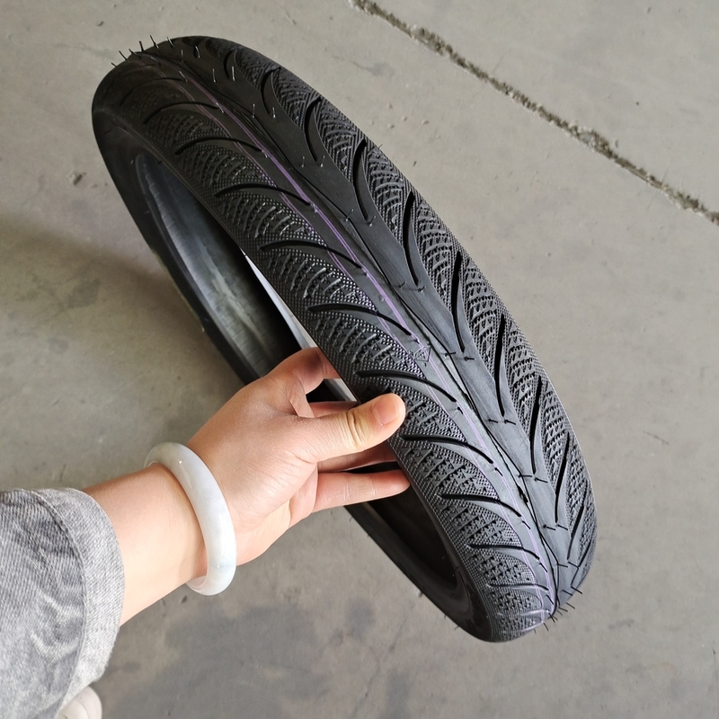Motorcycle Tubeless Tire 80/90-17 70/80-17 70/90-17 90/80-17 with 6pr/8pr Ply Rating