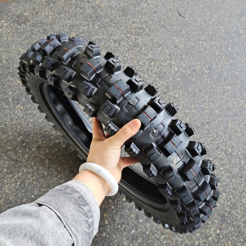 Sell 110/100-18 Motorcycle Tyre with Black Color and 6PR/8PR Ply Rating