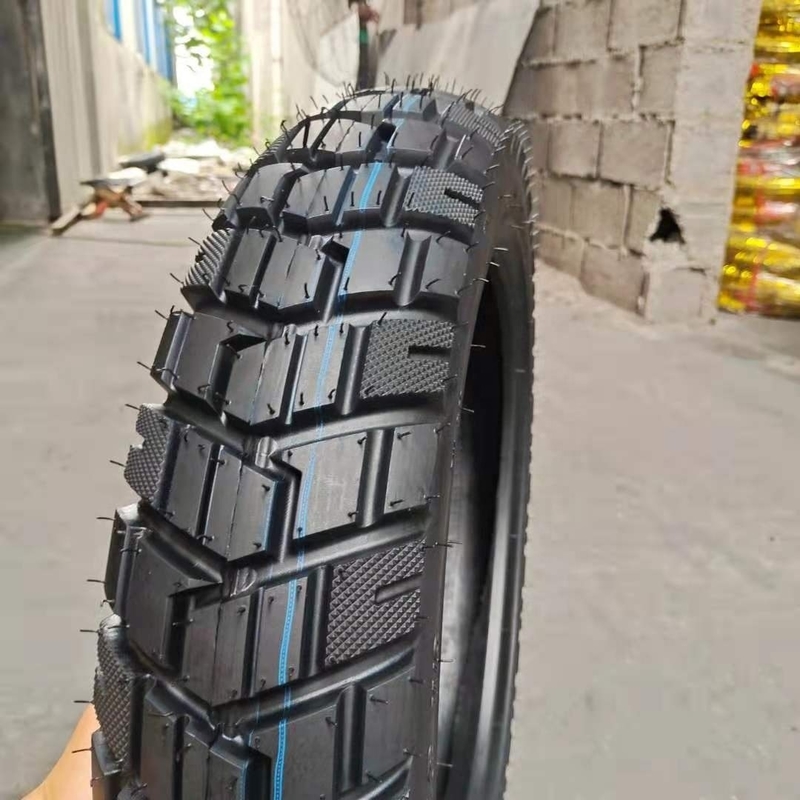 Qingdao Port Loading 110/90-16 Tubeless Motorcycle Tyre with 35%-55% Rubber Content
