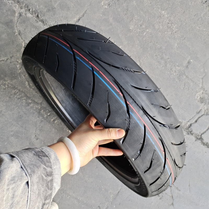 6pr/8pr Motorcycle Tubeless Tire 140/70-17 with OEM Acceptable and Ply Rating 6pr/8pr