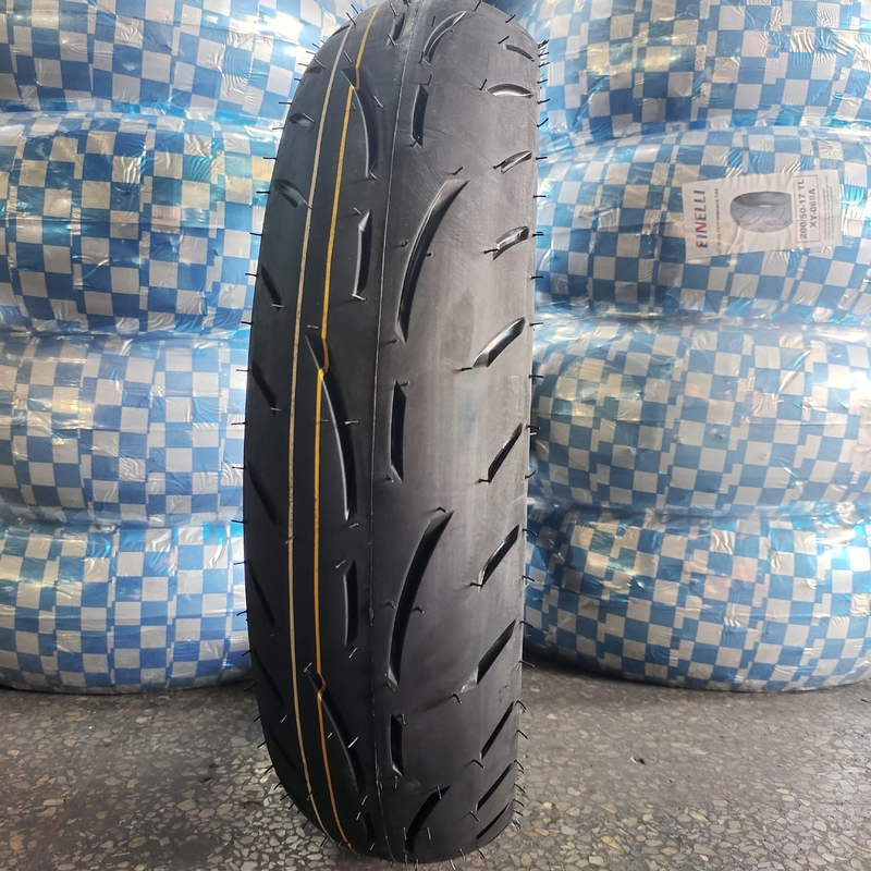 Middle East Market Must-Have 120/70-17 Motorcycle Tires with 35%-55% Rubber Content