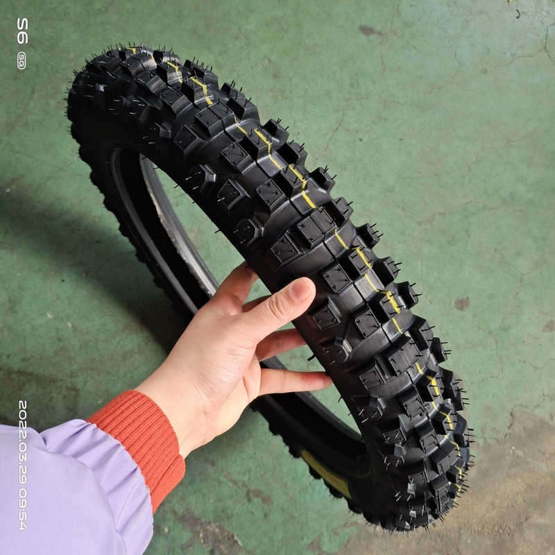 Supply Heavy Duty Tubeless Motorcycle Tires 3.00-17 City Tyres for Your Loading Port