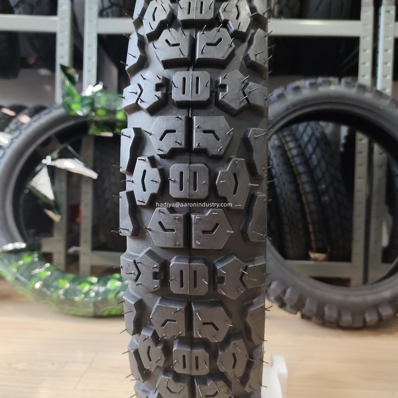 Qingdao Port Loading Motorcycle Wheels Tires 90/90-18 with Long-Lasting Tire Casing