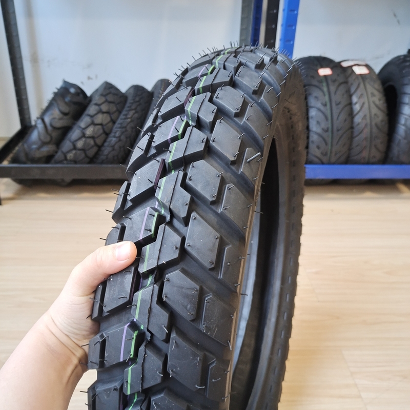 Qingdao Port 110 90 17 Motorcycle Tire with 35%-55% Rubber Content