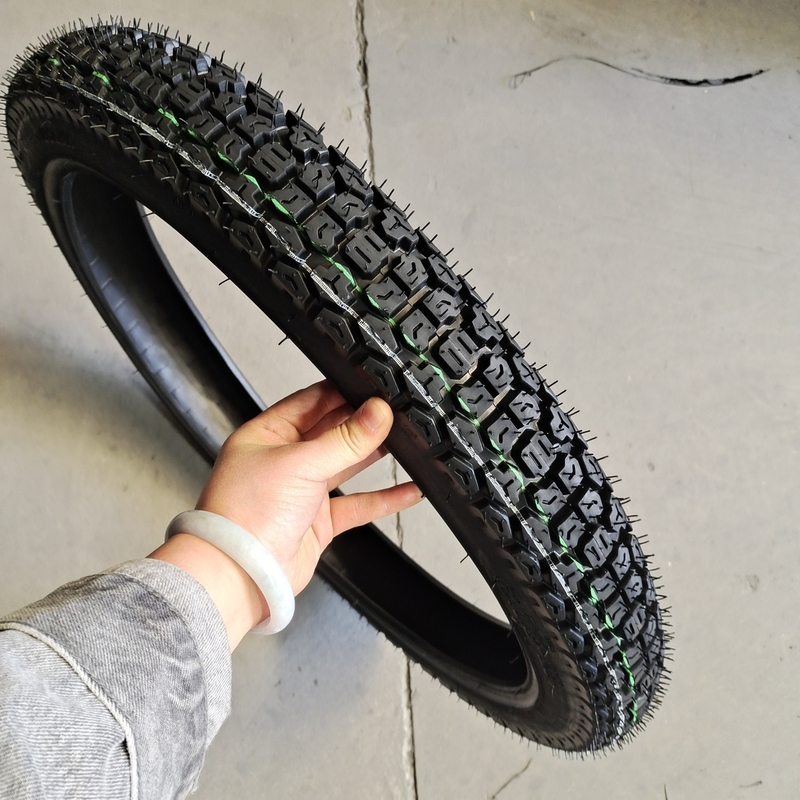 Motorcycle Rubber Tyres 2.75-21 from with Tire Casing and Qingdao Loading Port