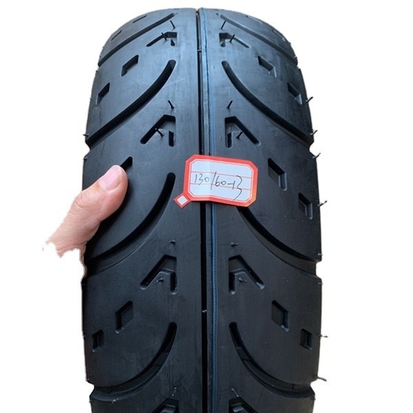 130/60/13 Motorcycle Tires with 20000 KM Work Life and Within 25 Days Delivery Time