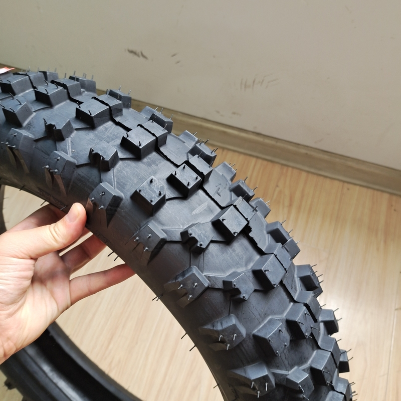 Motorcycle Tyre 4.60-17 Tubeless And Tube with Produce Capacity 5000 pcs per day