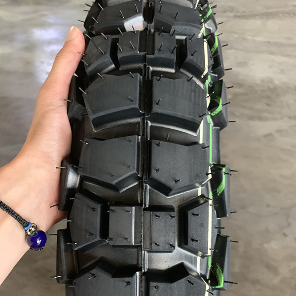 Quick Tires Motorcycle 100/90 18 with Tensile Strength 10.5 and Work Life 20000 KM