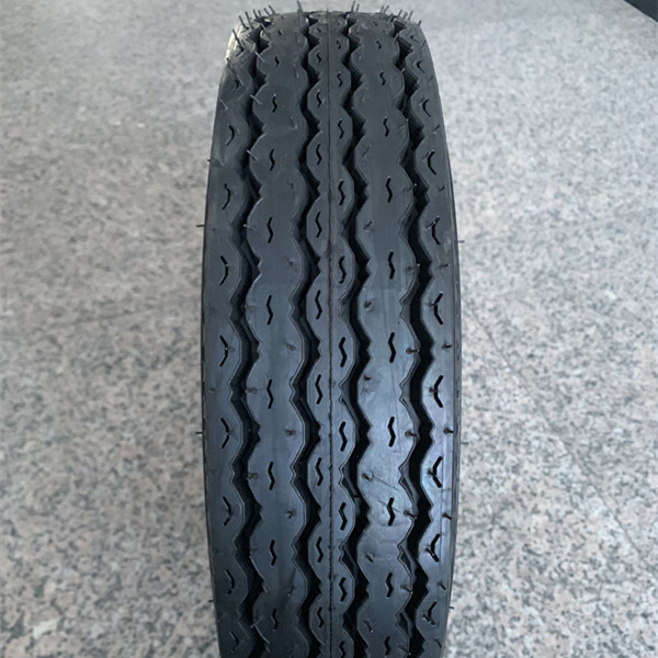 5000 Pcs per Day Capacity of Motorcycle Tire 400-8 LLantas Ceat 4.00-8 with Tire Casing