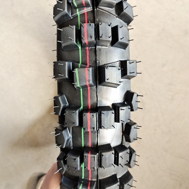 Qingdao Port Loading CCC Certification 410-18 Natural Rubber Off Road Motorcycle Tire