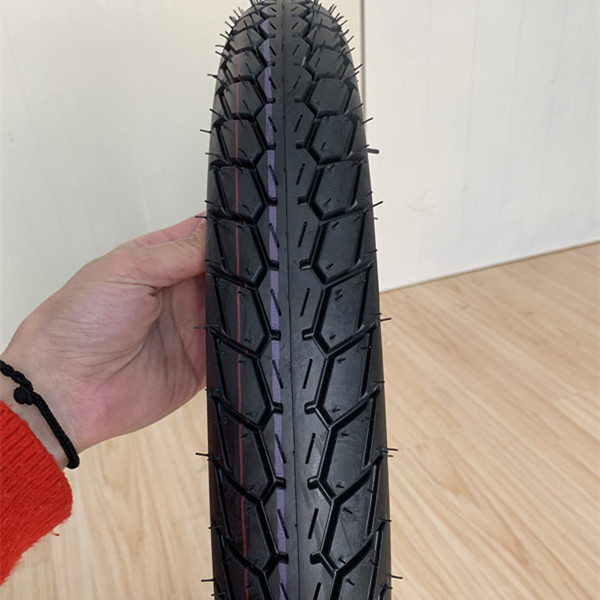 Produce Capacity 10000 pcs per day for Rubber Motorcycle Tyre 70/100-17