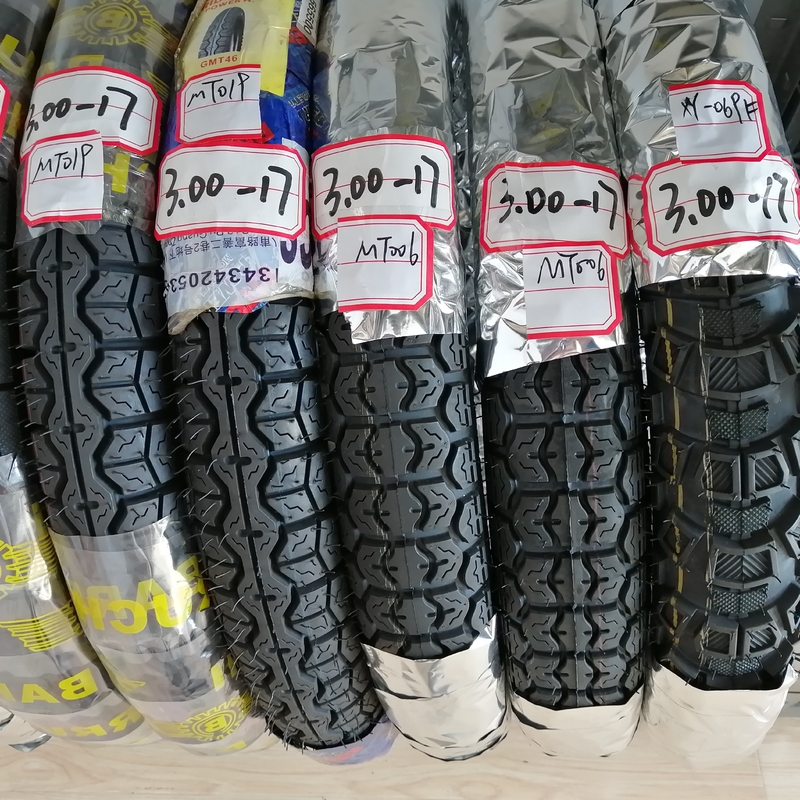 3.00-17 Motorcycle Tyre with 20000 KM Work Life and 5000 pcs/day Production Capacity